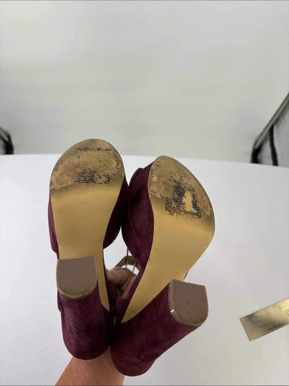 🐨 Steve Madden Jillyy Burgundy Suede Platform Heels with Buckle